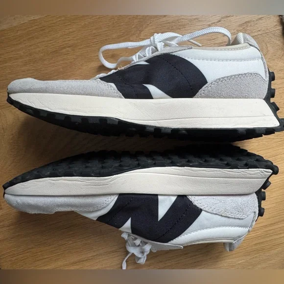 New Balance 327 Sea salt with nb 103 white and black Women’s Sz 8 VGC - Picture 5 of 11